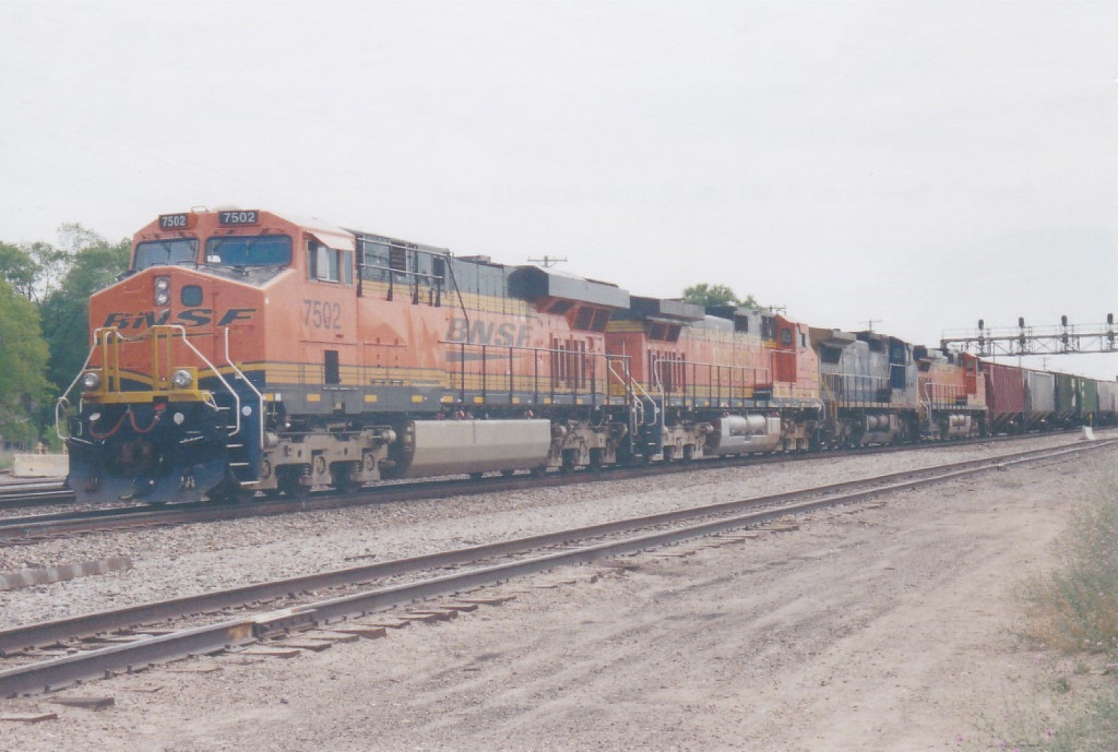 BNSF 7502 East